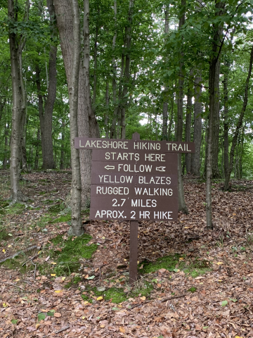 Lakeshore Hiking Trail, Start